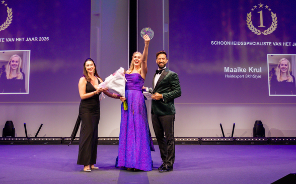 Een bijzonder moment om op terug te kijken: Maaike Krul wint Beauty Award 2026!
